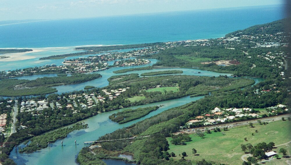 Aerial view, Noosa River mouth and Bar, Noosa Heads, 9 March 2005