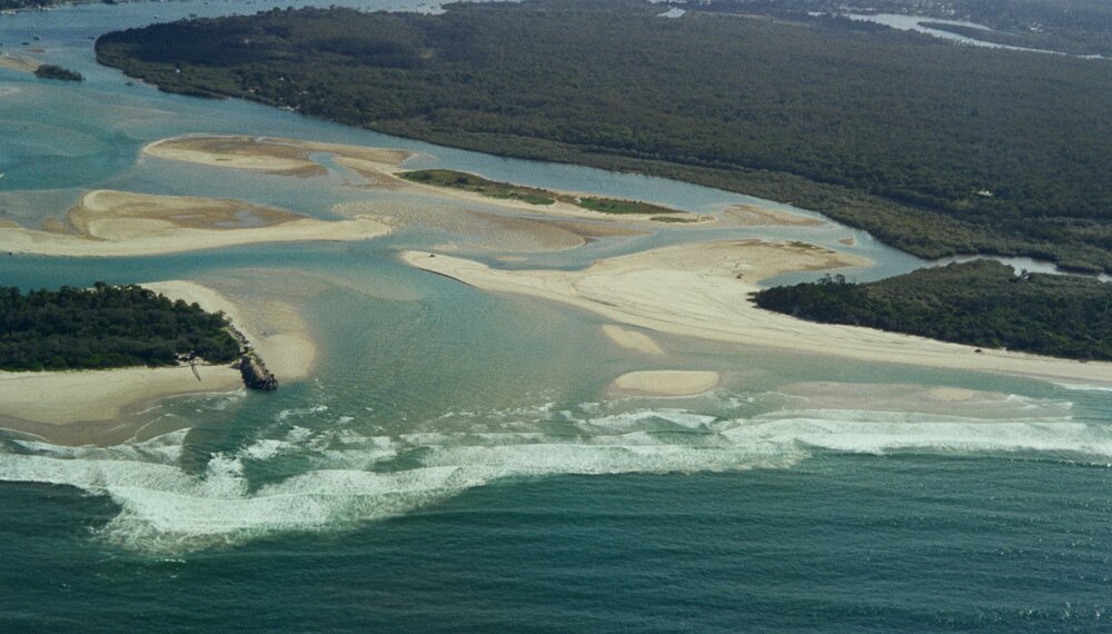 Aerial view, Noosa River mouth and Bar, Noosa Heads, 19 March 2007