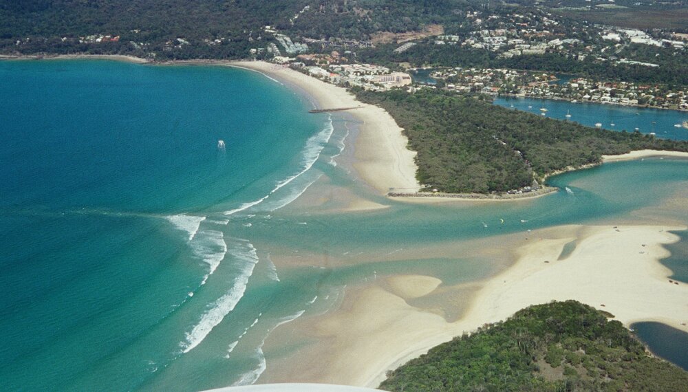 Aerial view, Noosa River mouth and Bar, Noosa Heads, 18 September 2005