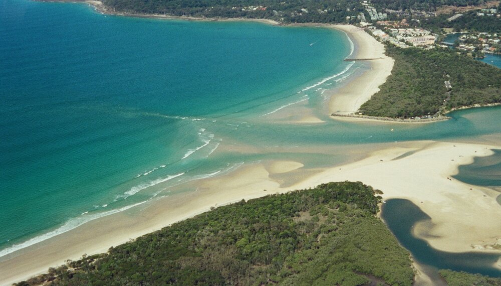 Aerial view, Noosa River mouth and Bar, Noosa Heads, 18 September 2005