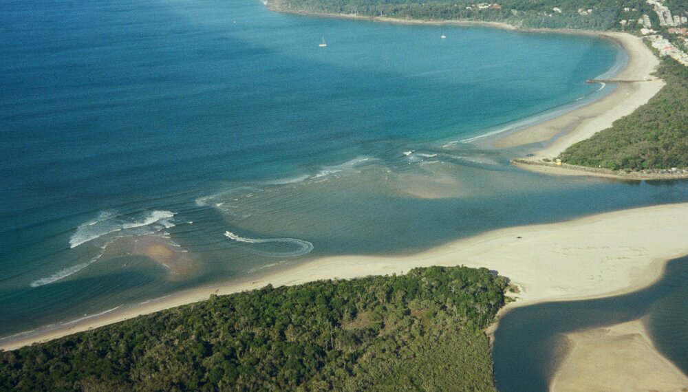 Aerial view, Noosa River mouth and Bar, Noosa Heads, 8 May 2005