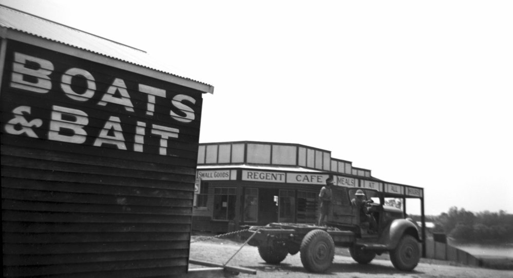 Moving Parkyn's shed, Tewantin, ca 1940s