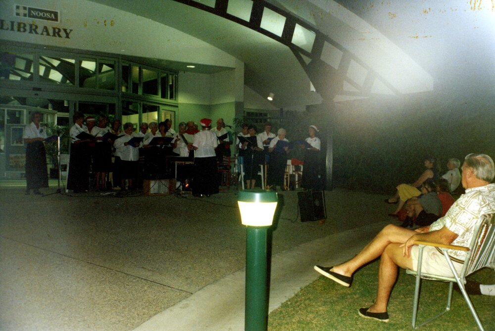 Christmas carols, Noosaville Library, Wallace Park, Noosaville, ca mid-1990s