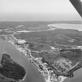 Aerial view, Noosaville, December 1972