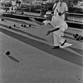Lawn bowls, Tewantin-Noosa Bowls Club, Tewantin, August 1973
