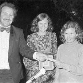 Dan Finch (Compare) and Ann Marie Miller (Winner), Talent Quest, Mardi Gras,  Festival of Waters, Noosaville Lions Park, Noosaville, 1 September 1973