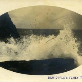 Devil's Kitchen, Noosa National Park, Noosa Heads, ca 1900s