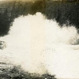 Devil's Kitchen, Noosa National Park, Noosa Heads. ca 1900s