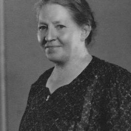 Edith Annie Burger, ca 1948