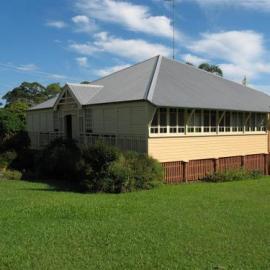 Exterior, Tait Duke Cottage, 84 Poinciana Avenue, Tewantin, 17 April 2009