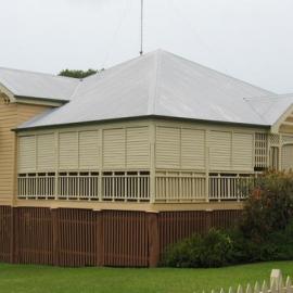Exterior, Tait Duke Cottage, 84 Poinciana Avenue, Tewantin, 17 April 2009