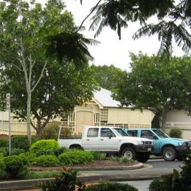 Exterior, Tait Duke Cottage, 84 Poinciana Avenue, Tewantin, 17 April 2009