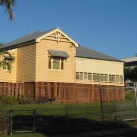Exterior, Tait Duke Cottage, 84 Poinciana Avenue, Tewantin, 17 April 2009