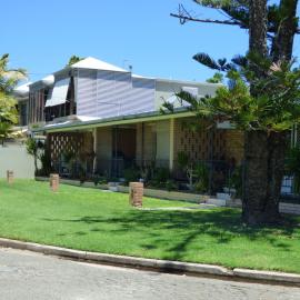 Mandalay Units, 7 Hilton Esplanade, Tewantin, 22 November 2017