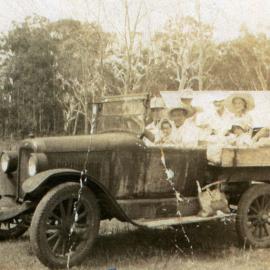 Daytrippers, Model T Ford, ca 1920s