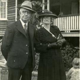 William and Beatrice Hooper, Tewantin, ca 1943
