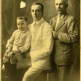 Portrait, William Henry Hooper, William Hooper and William Henry Hooper Snr (l-r), ca 1921