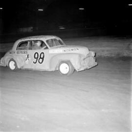Car racing, Sunshine Coast Speedway, Wappa Falls Road, Yandina, ca November 1973