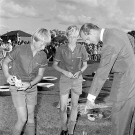 Duke of Edinburgh and participants, Duke of Edinburgh Gold Awards ceremony, Maryborough, 24 October 1973