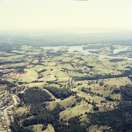 Aerial view, development of Swift Park Estate, Cooroy, 12 October 1989