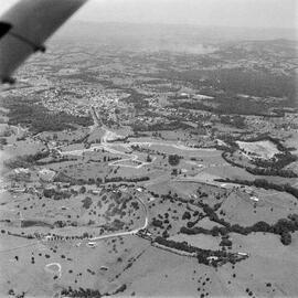 Aerial view, development of Swift Park Estate, Cooroy, 12 October 1989