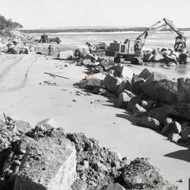 Construction, rock sea wall, Noosa Main Beach, Noosa Heads, May 1969