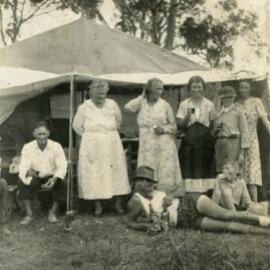 Morrison family, Campground, Munna Point, December 1939