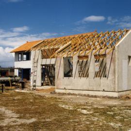 Dwelling construction, Noosa Waters, Noosaville, 1990s