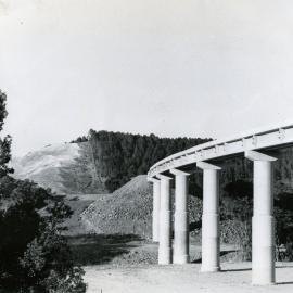 Construction, Eumundi rail bridge, Noosa-Eumundi Road, Eumundi, 1980s