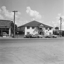 Tewantin Traders Antiques & Book Exchange, 101 Poinciana Avenue, Tewantin, 1960s