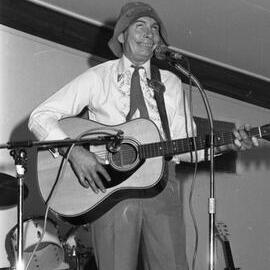 Chad Morgan, Noosa Heads Bowls Club, Lanyana Way, Noosa Heads, 1980s