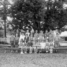 Class Photo, Grade 3/4, Pomona State School, Pomona, September 1971