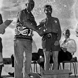 George Pearce, Sir Thomas Hiley, competitor and David Low MLA (l-r), award presentation, Festivals of Waters, Tewantin, 26 August 1973