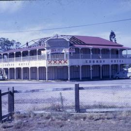 Re-roofing, Cooroy Hotel, Maple Street, Cooroy, September 1950