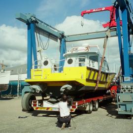 Delivery preparations, 'John Waddams' rescue boat, Coast Guard Noosa QF5, 21 January 2003