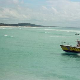 Coast Guard Noosa QF5 boat, Noosa River mouth, Noosa Heads, 28 March 2002
