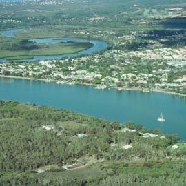 Aerial view, Noosa River, Noosaville, 3 June 2004