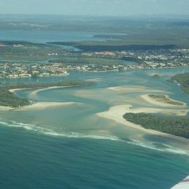 Aerial view, Noosa River mouth and Bar, Noosa Heads, 3 June 2004