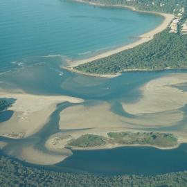 Aerial view, Noosa River mouth and Bar, Noosa Heads, 3 July 2007