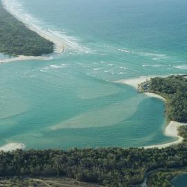 Aerial view, Noosa River mouth and Bar, Noosa Heads, 10 September 2003