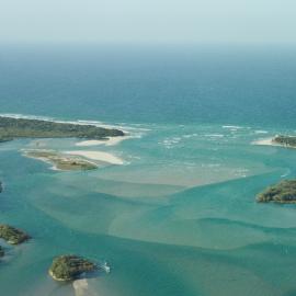Aerial view, Noosa River mouth and Bar, Noosa Heads, 10 September 2003