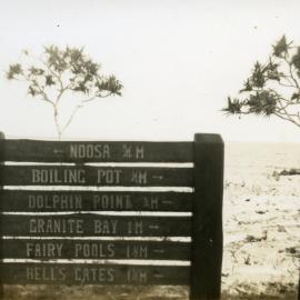 Coastal Walk signs, Noosa National Park, Noosa Heads