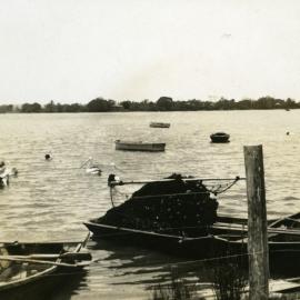Nets at the ready, Noosa River, Tewantin, ca 1940s