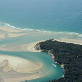 Aerial view, Noosa River mouth and Bar, Noosa Heads, 16 April 2007