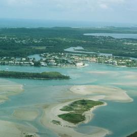 Aerial view, Noosa River mouth and Bar, Noosa Heads, 4 January 2007