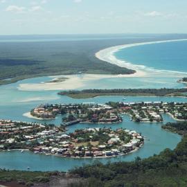 Aerial view, Noosa River mouth and Bar, Noosa Heads, 9 March 2005