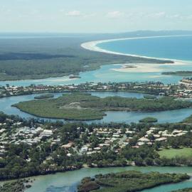 Aerial view, Noosa River mouth and Bar, Noosa Heads, 9 March 2005
