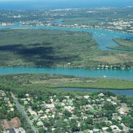 Aerial view, Noosa River, Noosa Heads, 9 March 2005