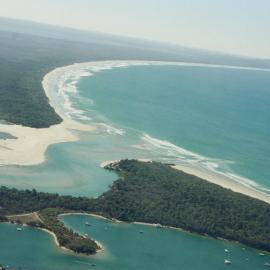 Aerial view, Noosa River mouth and Bar, Noosa Heads, 10 August 2006