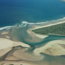 Aerial view, Noosa River mouth and Bar, Noosa Heads, 19 March 2007